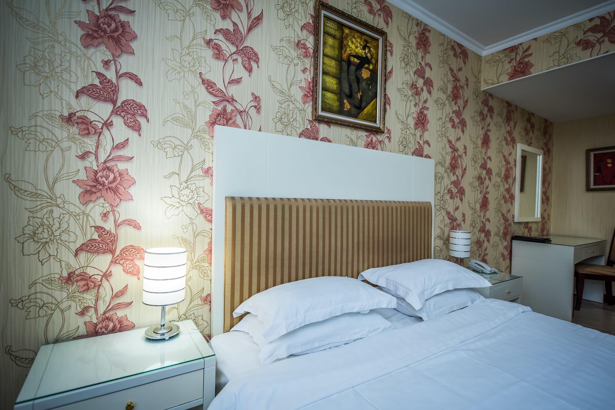 G Empire Hotel Asztana Kültér fotó